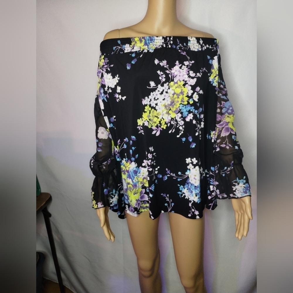 NWT Torrid women's plus size 4x off the shoulder  long sleeve blouse shirt top
